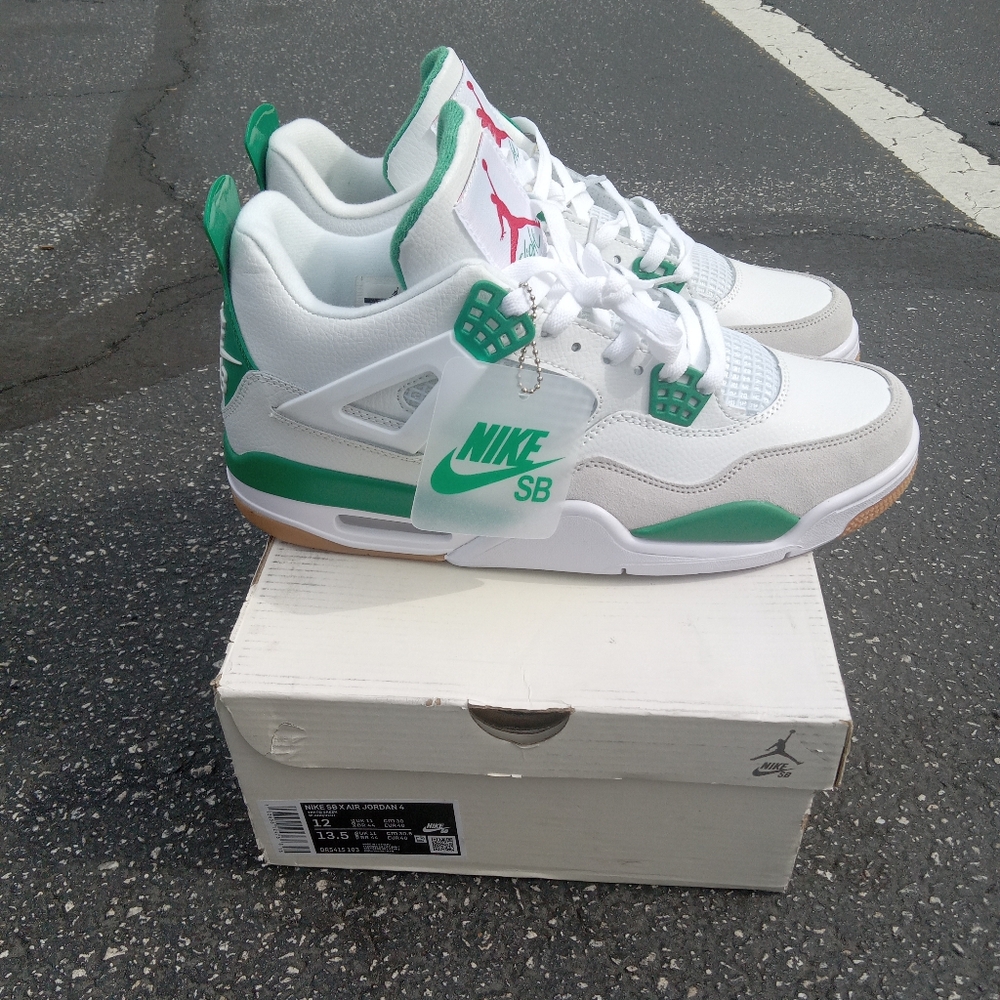 Air Jordan 4 SB Retro, 'Pine Green'